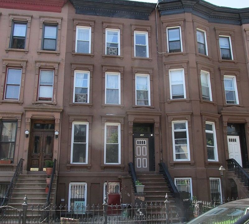 1st image of 146 Halsey St #4