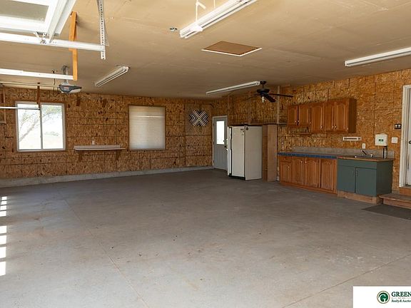 5th image of 1019 R Rd