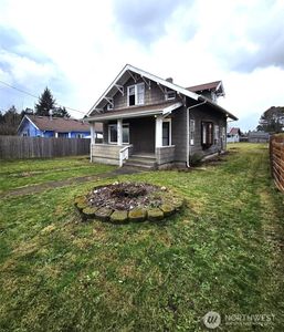 319 S 82nd Street, Tacoma, WA, 98408
