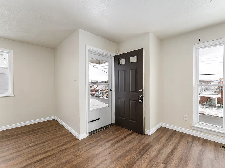 1330 Beverly Rd — Photo 3