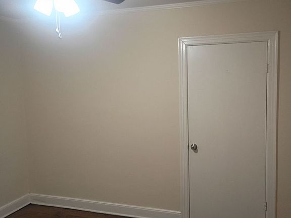 4th image of 2708 Burns Ave
