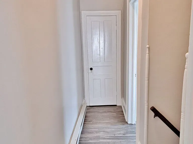 338-342 E Walnut St — Photo 13
