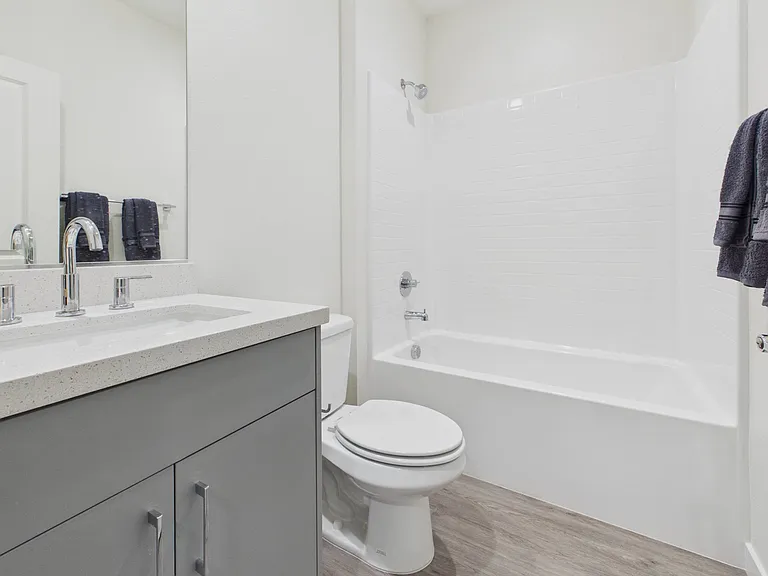 Solaterra Granada Hills — Photo 15