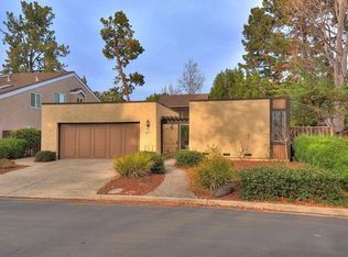 829 Runningwood Cir, Mountain View, CA 94040