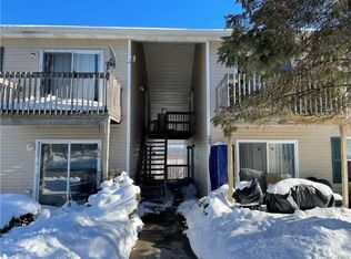 78 High St APT 8, Chester, NY 10918