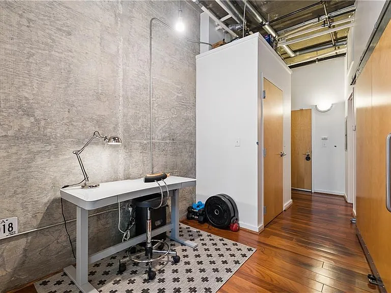 640 Glen Iris Dr NE #517 — Photo 3