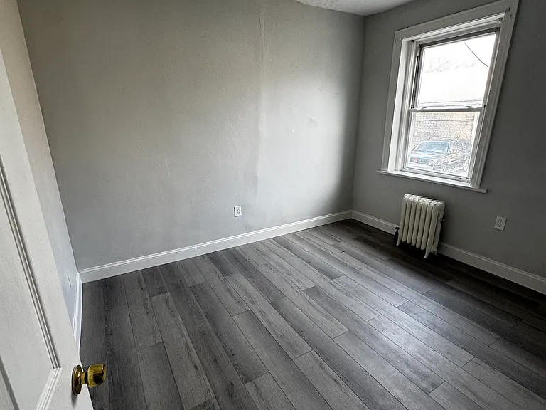 680-682 Summer Ave #4 — Photo 6