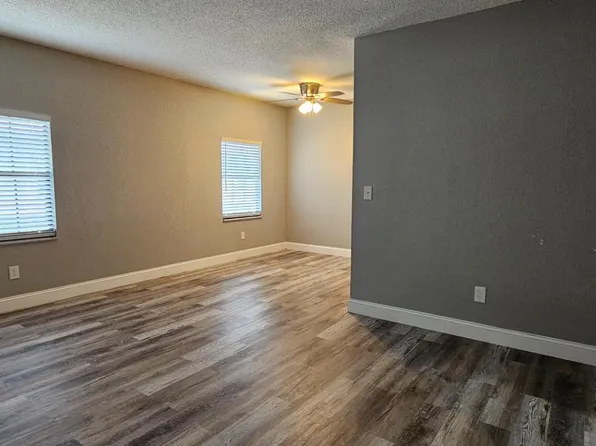 600 N Grove St, Eustis, FL