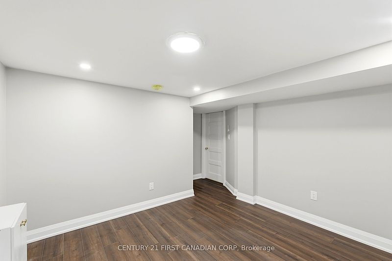 London House for rent - 6 Bedrooms — photo 27