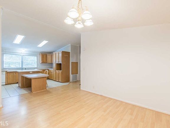 5th image of 1556 High Sierra Dr