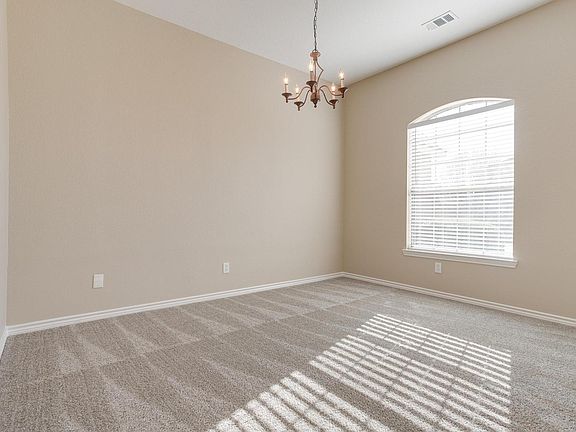4th image of 9508 Fox Hill Dr