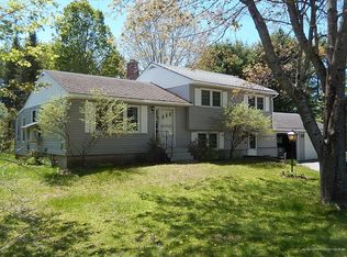 52 Vickery Ln, Unity, ME 04988