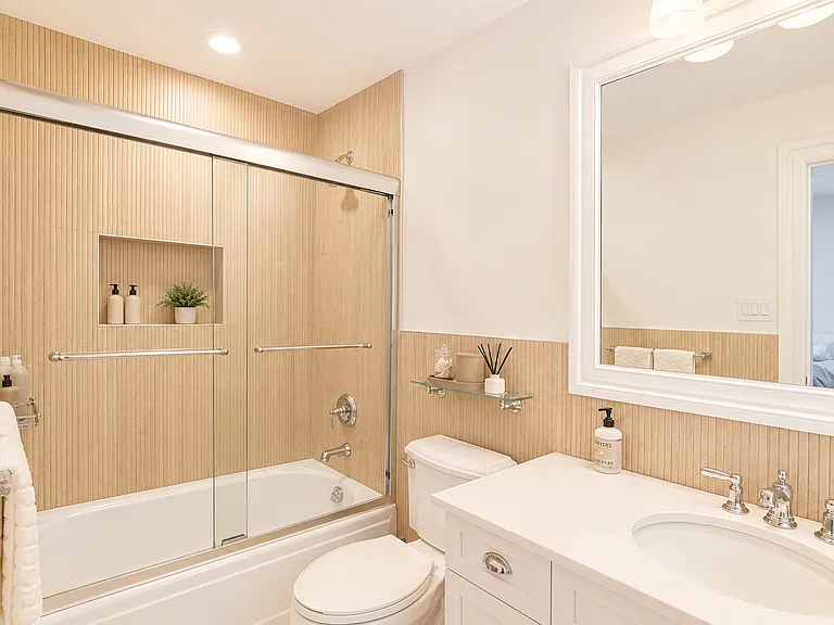 13 Dering Ln — Photo 15
