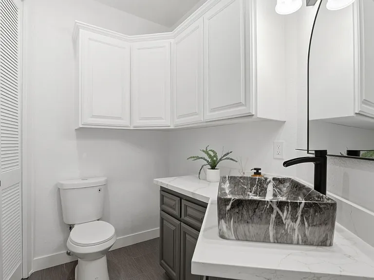 16955 Oakridge Ln — Photo 39