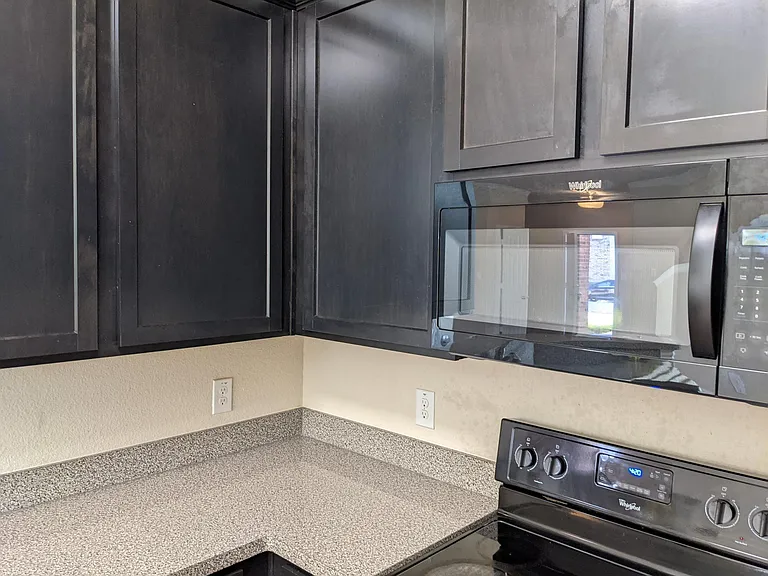 380 Woodgrove Dr #A — Photo 33