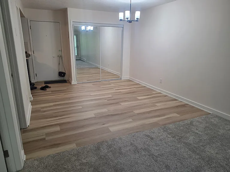 1601 N Innsbruck Dr — Photo 2