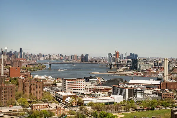 Rented by Compass | media 24