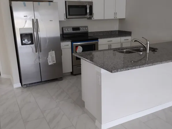 823 Cultural Park Blvd S, Cape Coral, FL 33990