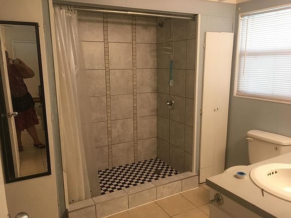 2nd image of 151 Highland Ave APT A