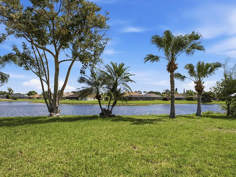 9874 Campbell Cir — Photo 30