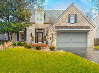 5520 Fairway Rd, Fairway, KS 66205