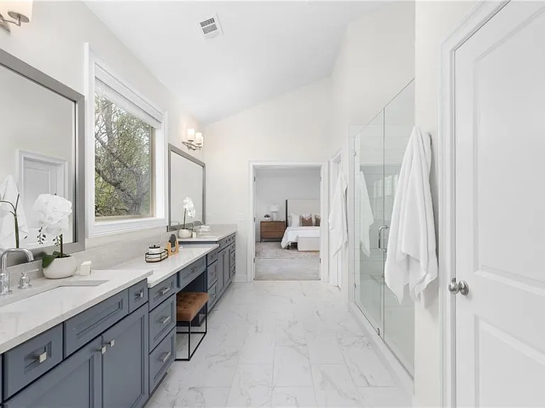 5391 Whitaker St — Photo 55
