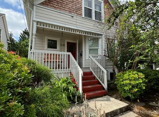 2218 SE Clinton St UNIT D, Portland, OR 97202