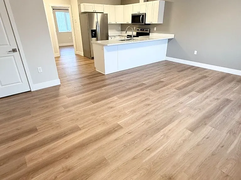 16427 Farm Ave — Photo 5