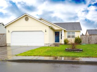 165 Robin Ct, Creswell, OR 97426