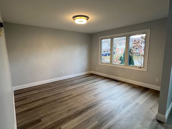 4th image of 471 Alston Rd