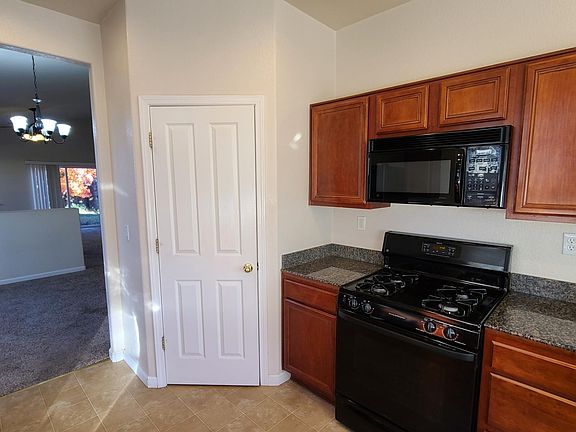 4th image of 5616 Cathedral Peak Dr