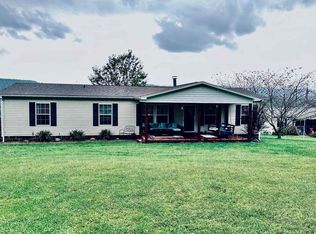 3126 Major Grahams Rd, Max Meadows, VA 24360