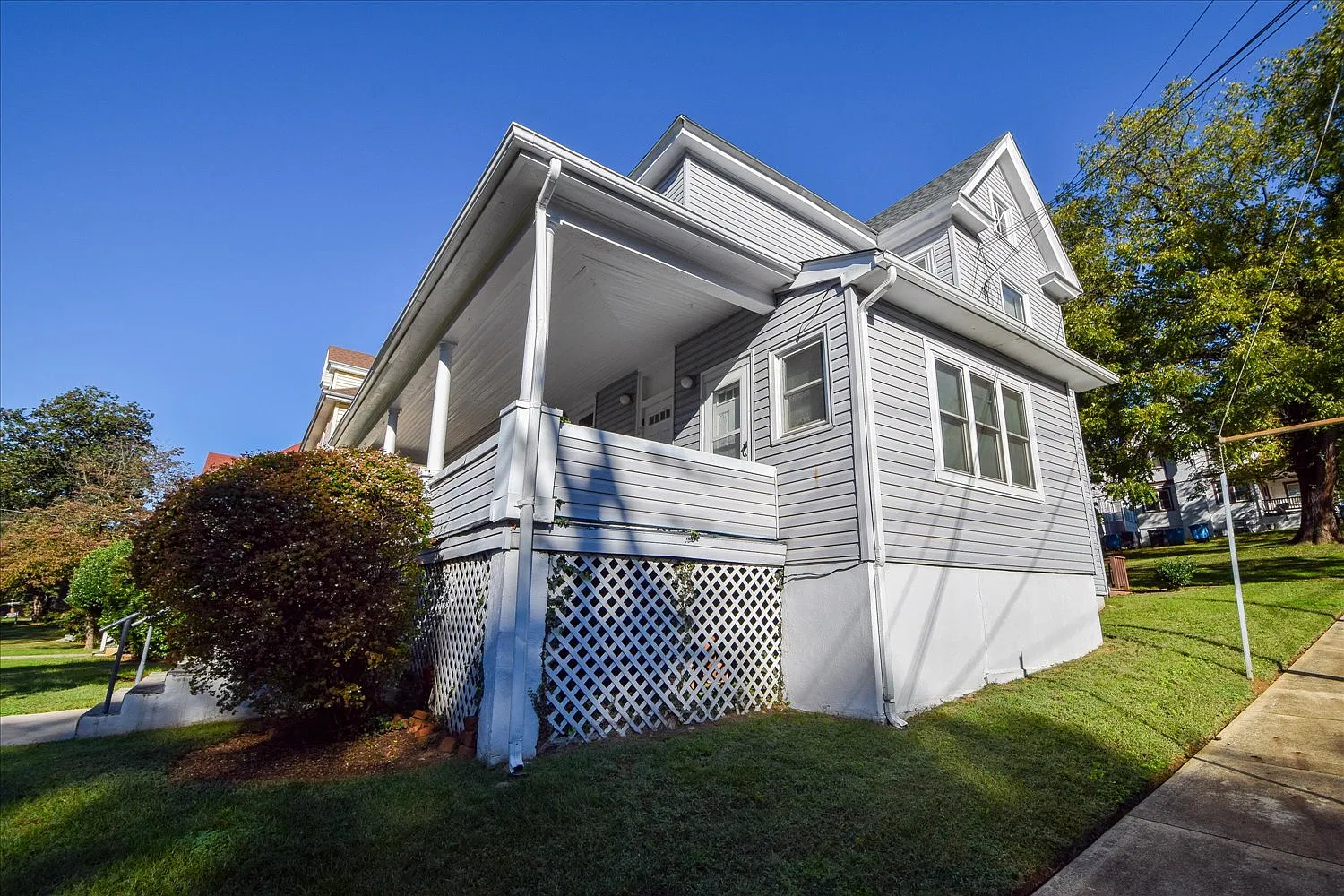 3 bed, 1500 sqft, $1,750 — Photo 2