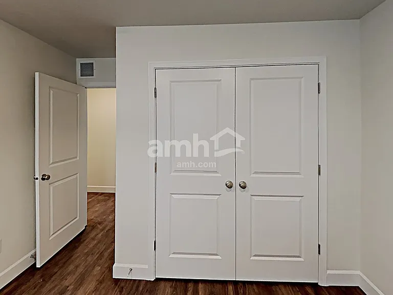 2381 E Frontier St — Photo 13