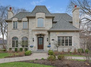 326 Forest Rd, Hinsdale, IL 60521