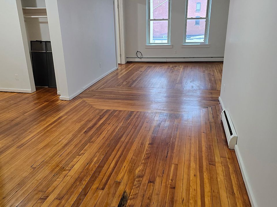 2nd image of 10 S Central Ave APT C