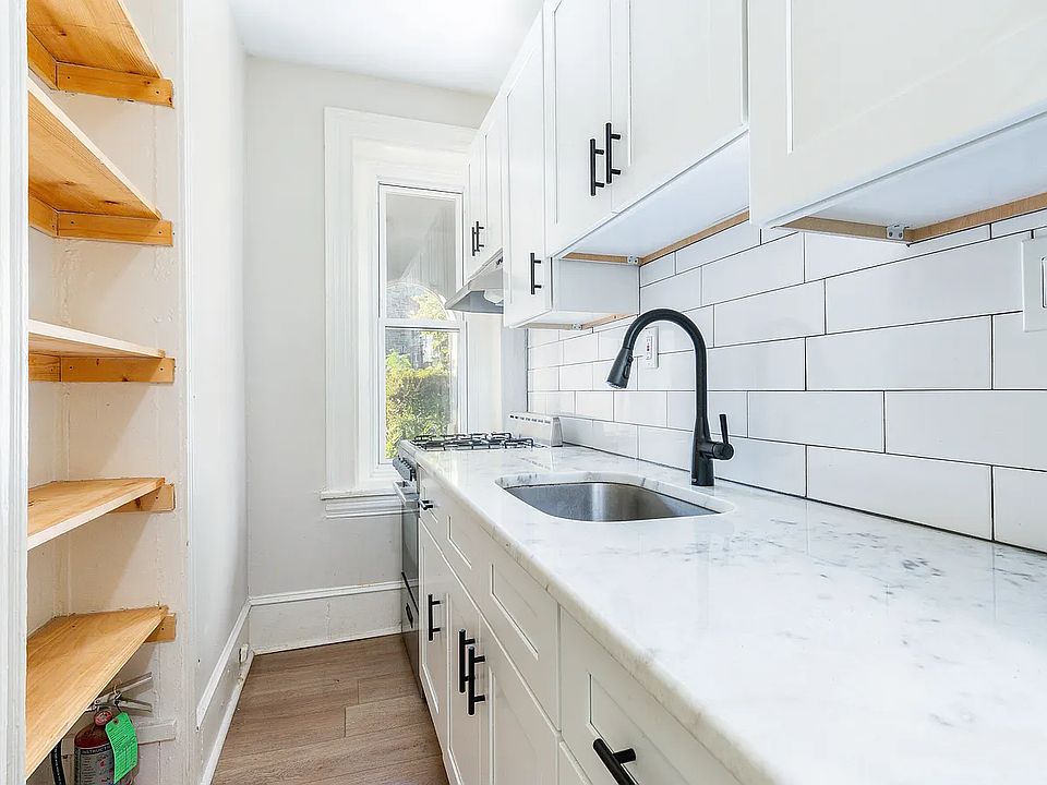 1st image of 400 E Vernon Rd #A101