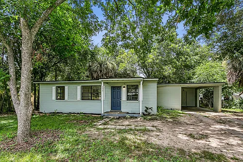 206 Edison Dr Photo 1