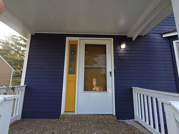 2nd image of 705 Heritage Square Dr