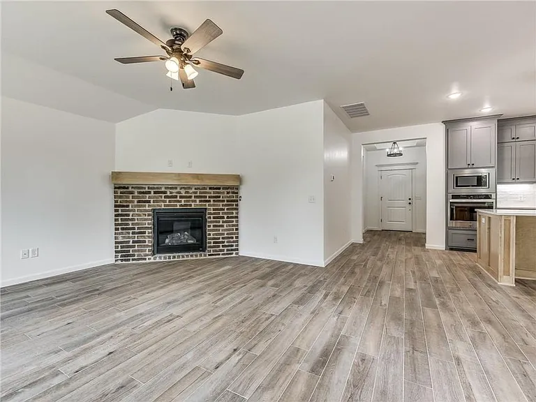 1460 Deer Ridge Run — Photo 6