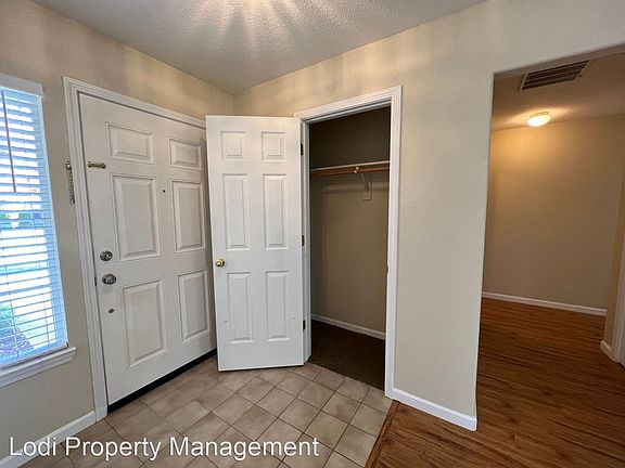 4th image of 2056 Fairchild Dr
