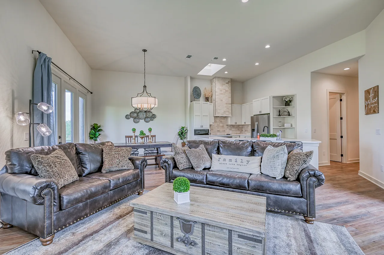 2 bed, 2.5 bath, 1641 sqft, $2,400 — Photo 4