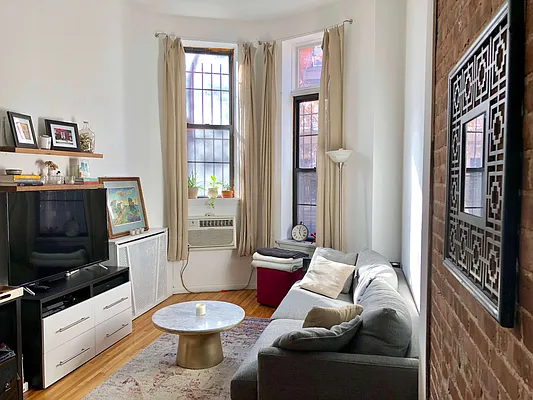 Rented by Compass | media 11