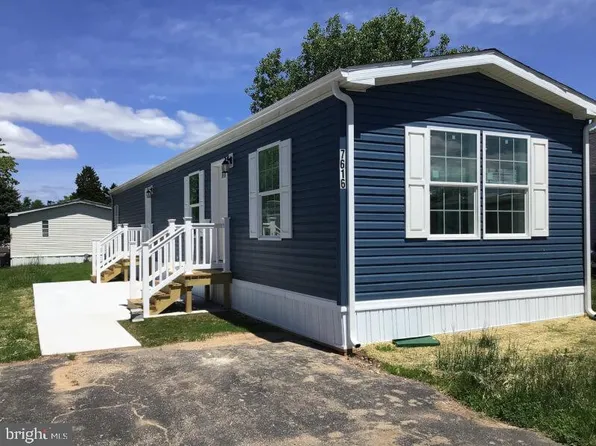 7616 Hunter Dr, Morrisville, PA 19067