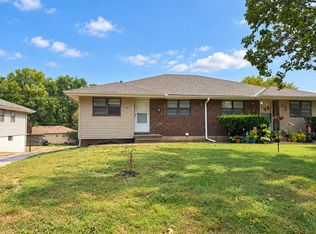 212 SW Westminister Rd, Blue Springs, MO 64014
