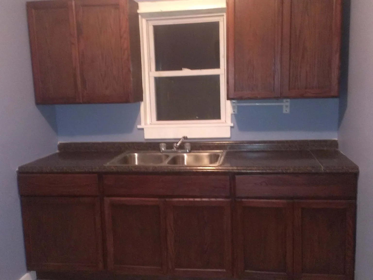 2 bed, 1.0 bath, 900 sqft, $950 — Photo 2
