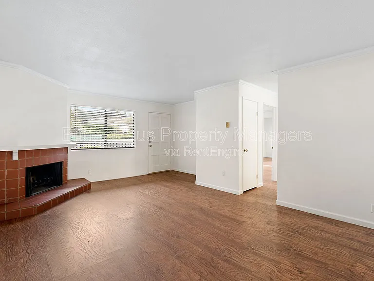 5750 Friars Rd #204 — Photo 7
