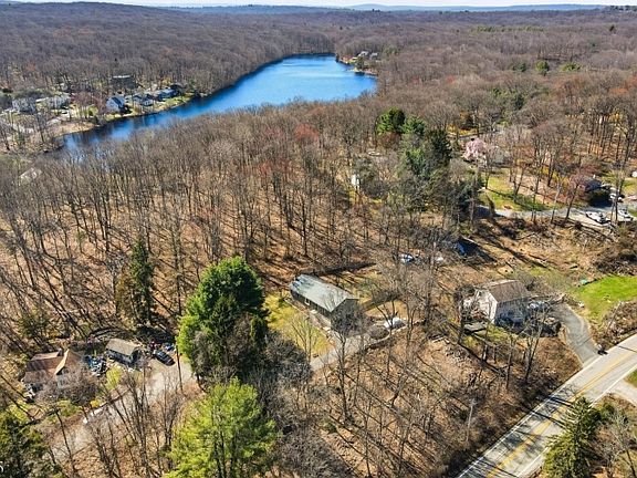 2nd image of 12 Pleasant View Dr