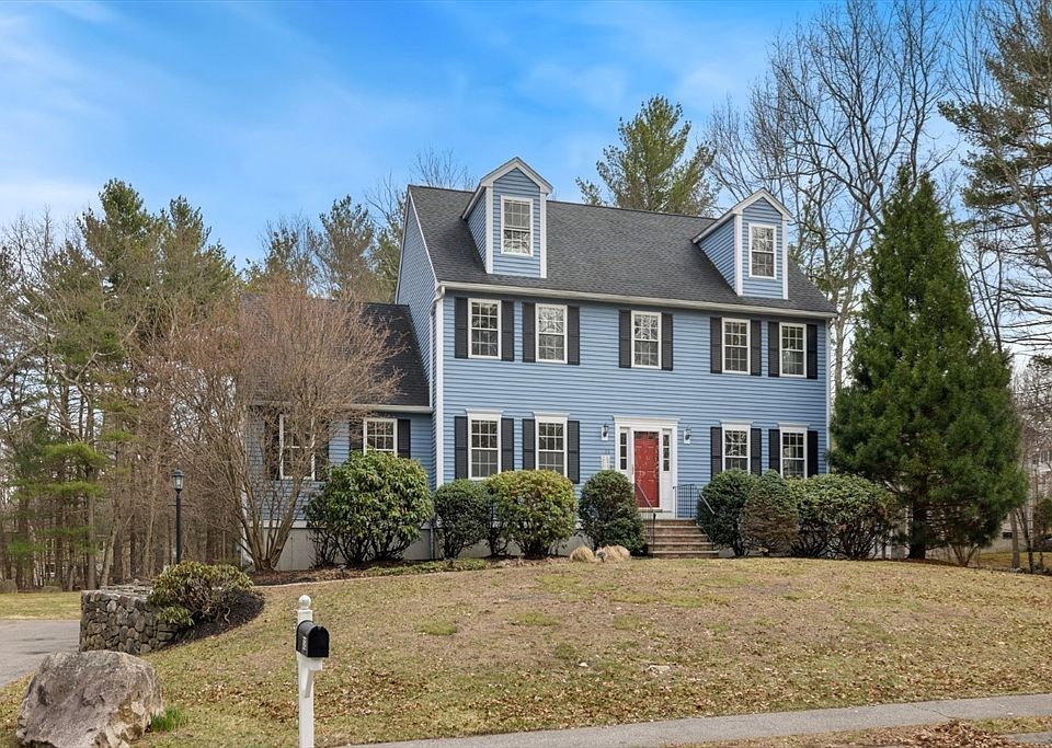 1st image of 32 Cabral Dr