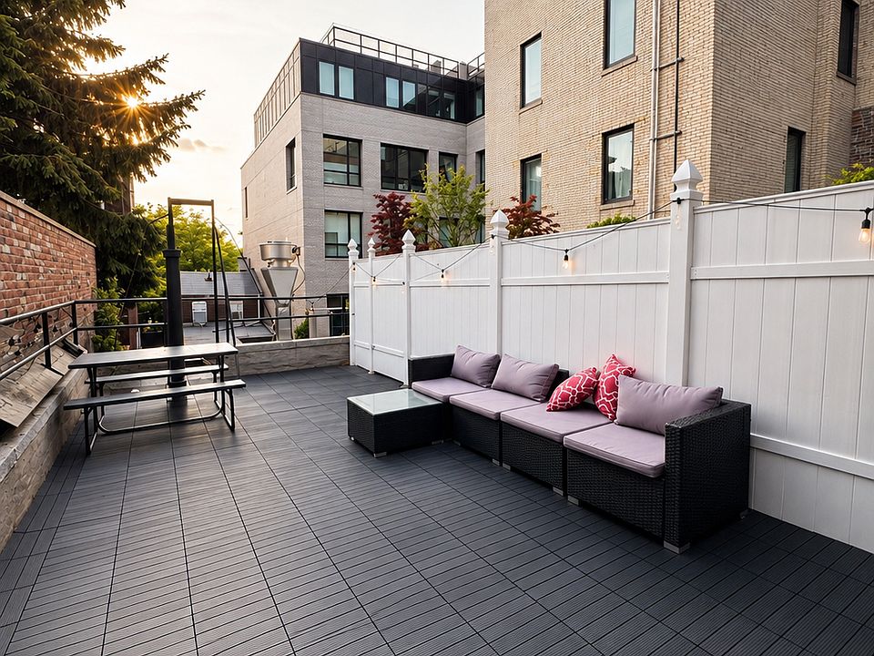 1st image of 799 Manhattan Ave #2L